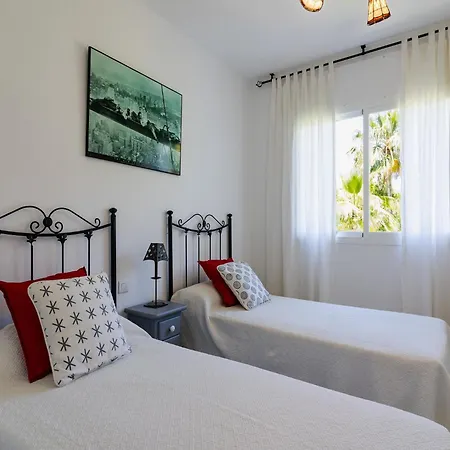 公寓 In Elviria Near *